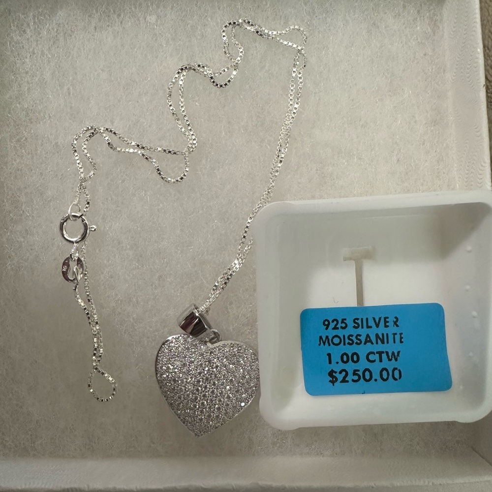 Silver Heart Pendant Necklace